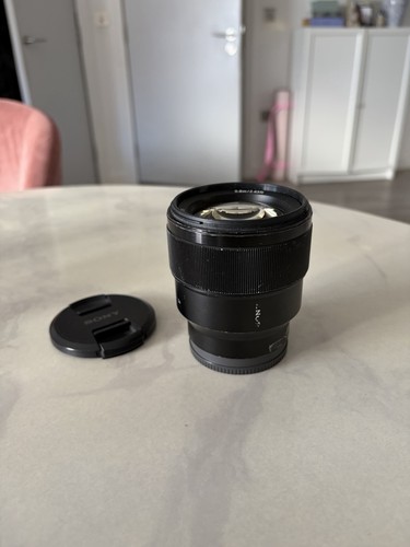 Sony 85mm 8 lens - fe,